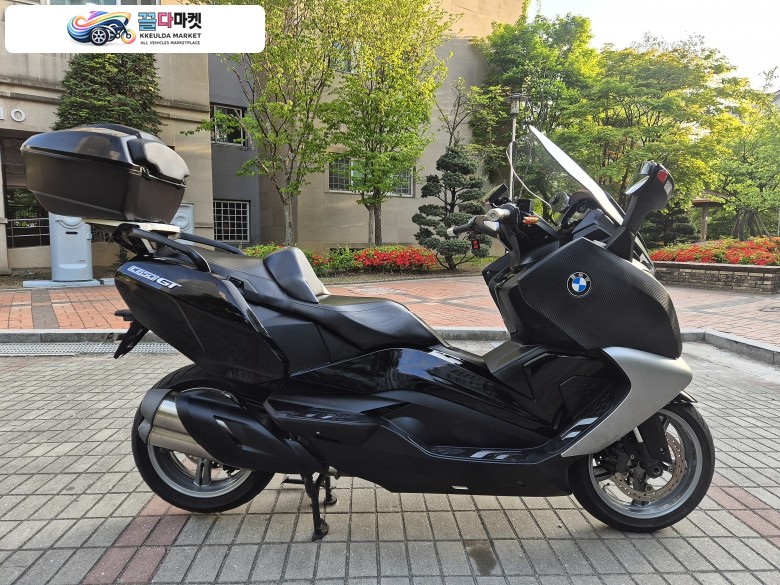 짧은키로수 신차컨디션 C650GT 판매합니다.
