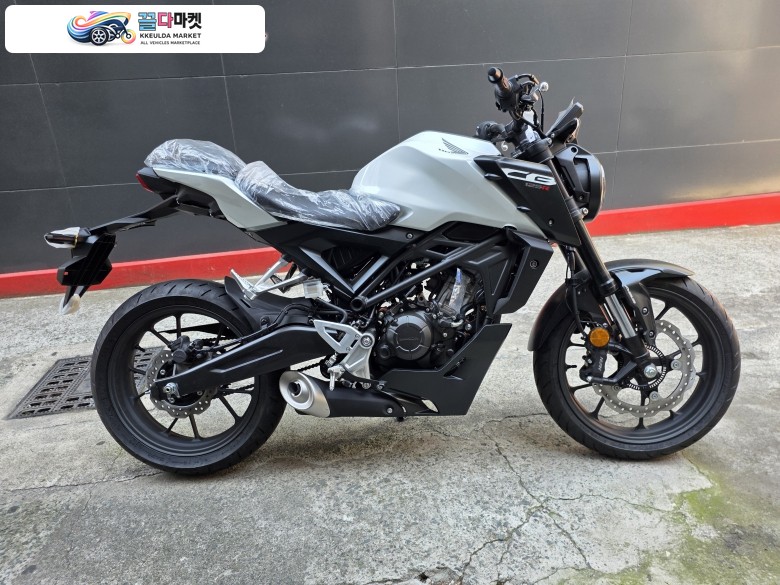 혼다 CB125R 26년식 신차판매합니다