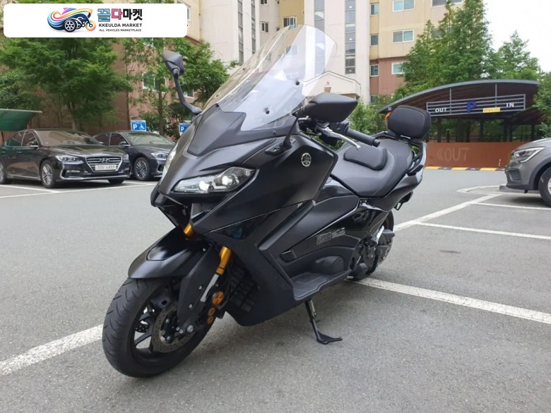 부산) 티맥스 tmax560 23년식 판매합니다
