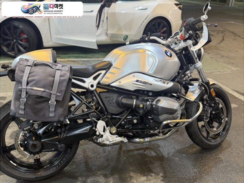 RnineT 2021 퓨어 판매합니다.