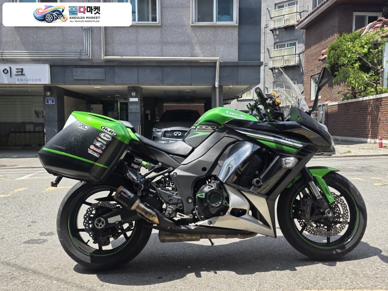 Z1000sx 16년식 판매합니다.
