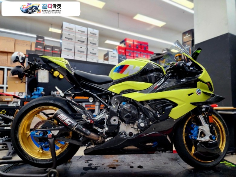 라이테크 데모카 풀옵션 장착 50주년 한정판 M1000RR : 풀식스, 오즈레이싱, SC프로젝트 풀 튜닝 차량 판매