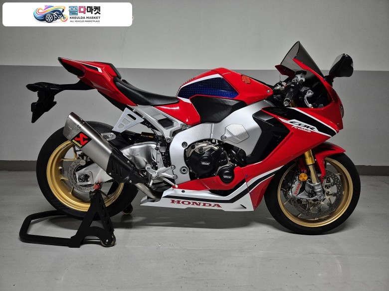 구조변경 사용검사완료 깔끔한 CBR1000RR SP 판매합니다.