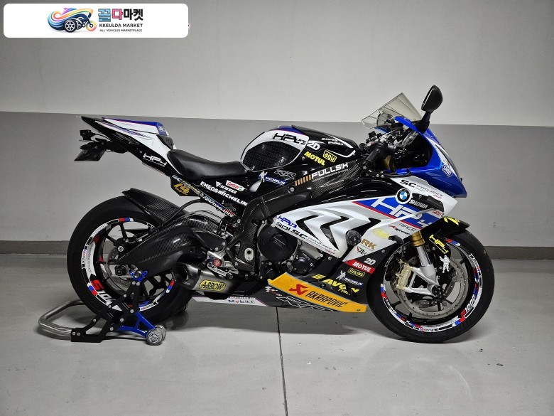 엔진수리 완료된 S1000RR 판매합니다.