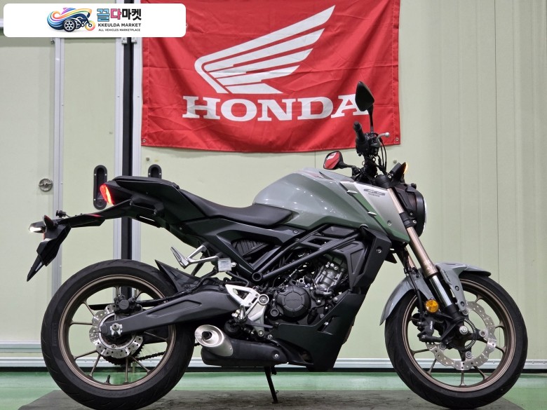 혼다 CB125R 21년식 블박2채널 3만km 최저가 판매합니다.