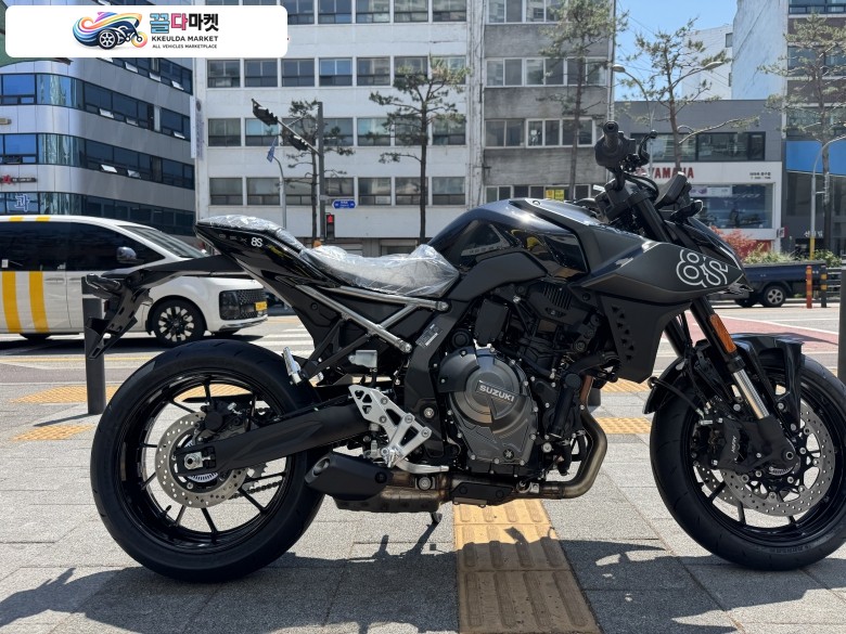 2026년식 GSX 8S 입고되었습니다