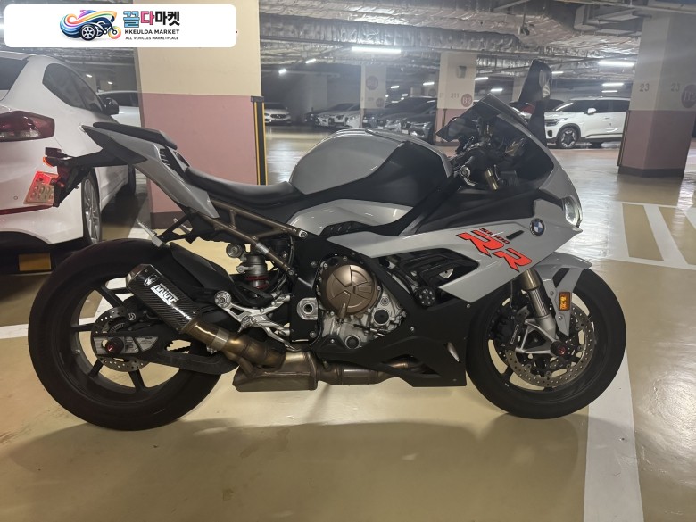 2021 S1000RR