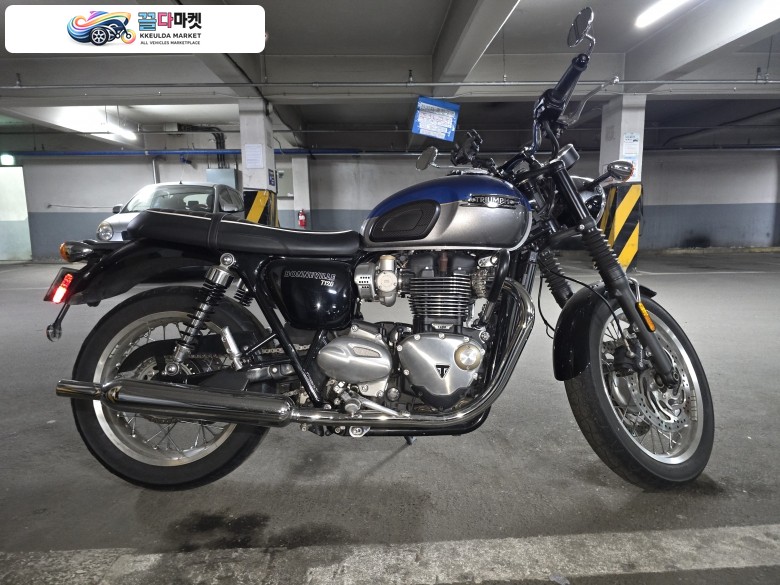 본네빌 T120 판매합니다