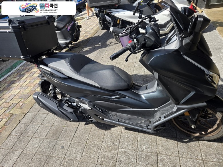 포르자 350  25 년식 16520km