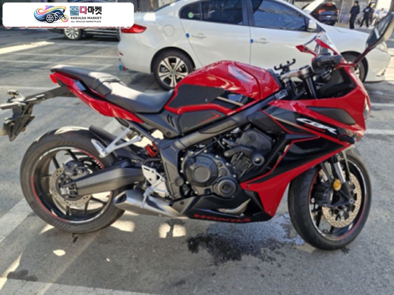 23년식 CBR650R 판매