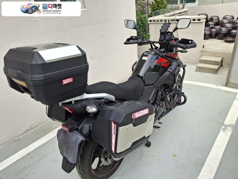 브이스트롬 250 18년식 18,500km 판매합니다.