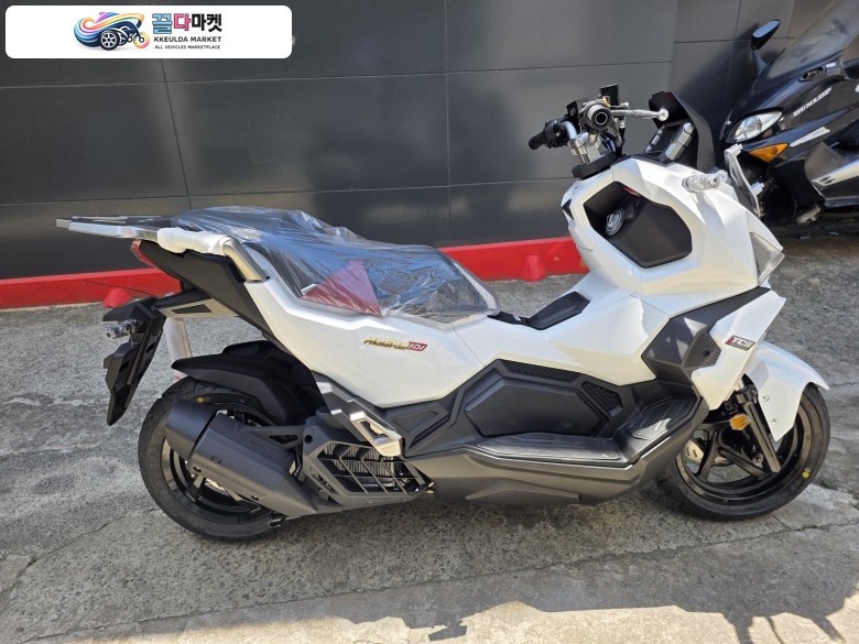 SYM 허스키ADV125 신차판매합니다