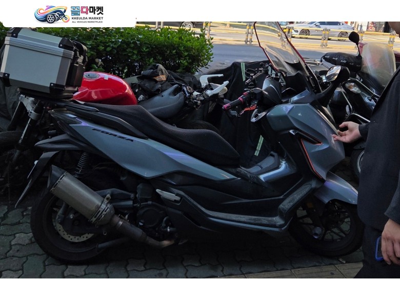 2019 포르자300 랩핑 머플러