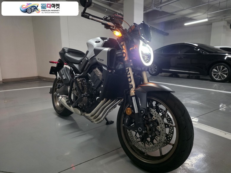 혼다 cb650r 이클러치 2025년식 8천키로대