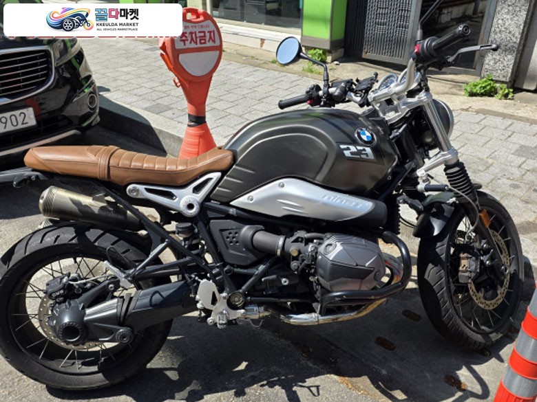 BMW R9T 스크램블러 팝니다.