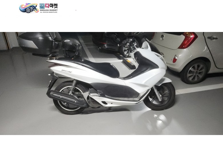 14년식 PCX 오토바이(1인신조) 406??km