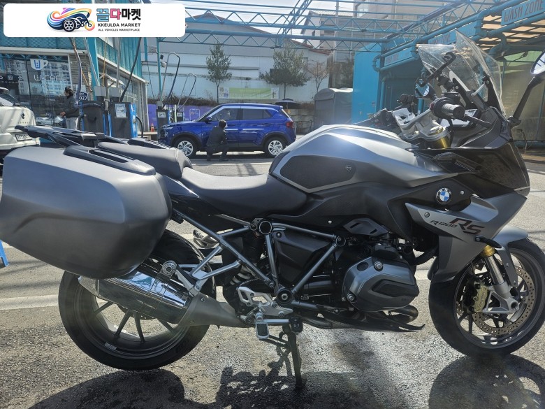 BMW R1200RS 16년식 깨끗하고 상태좋습니다