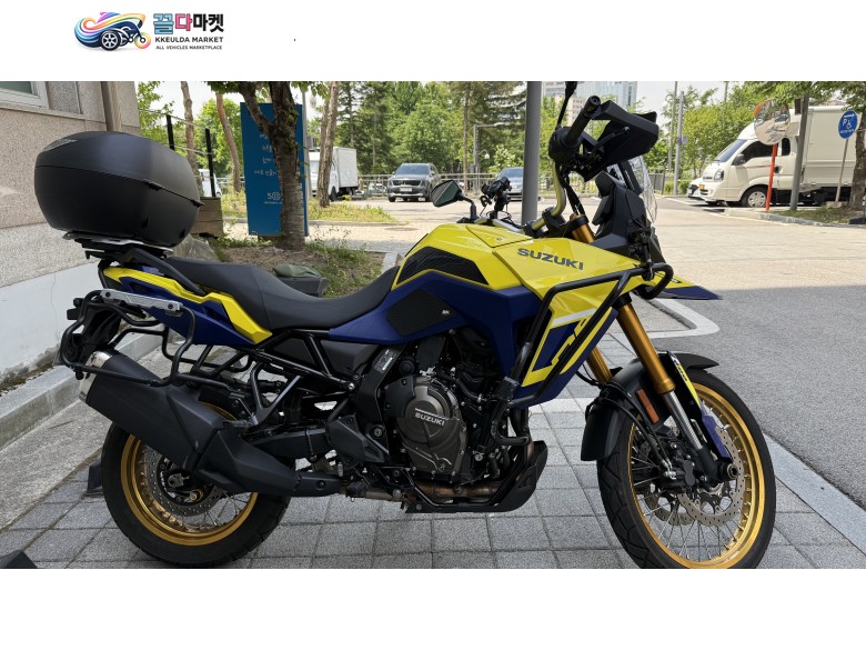 25년10월 출고 브이스트롬800E 4,427키로 주행