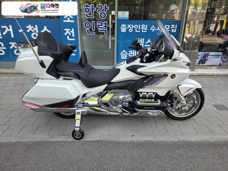 골드윙 1800 DCT 판매 합니다.