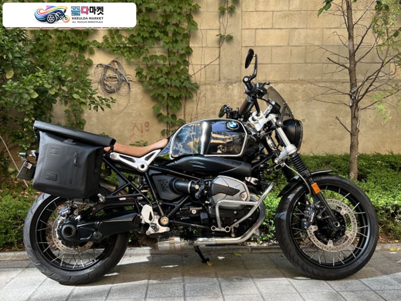 2021년식 BMW 알나인티 스크램블러 판매합니다!!
