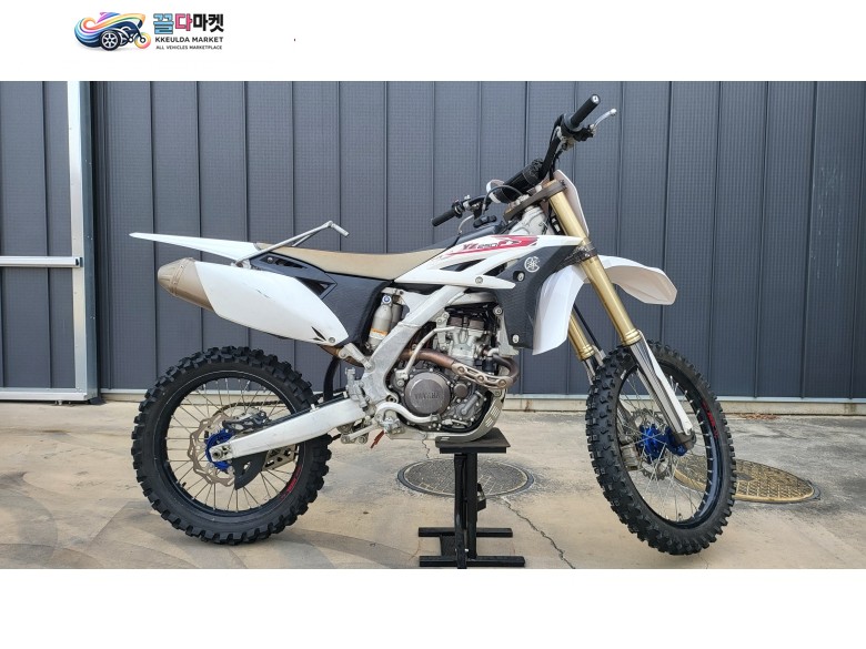 야마하 YZ250F 모터크로스