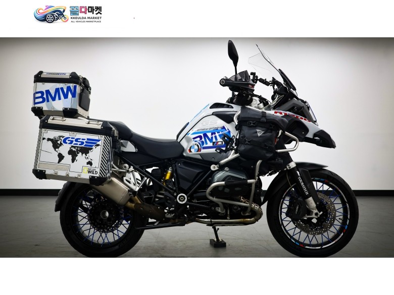 [ 매버릭바이크 ] / 아크라포빅 머플러 장착된 BMW R1200GS 판매합니다.