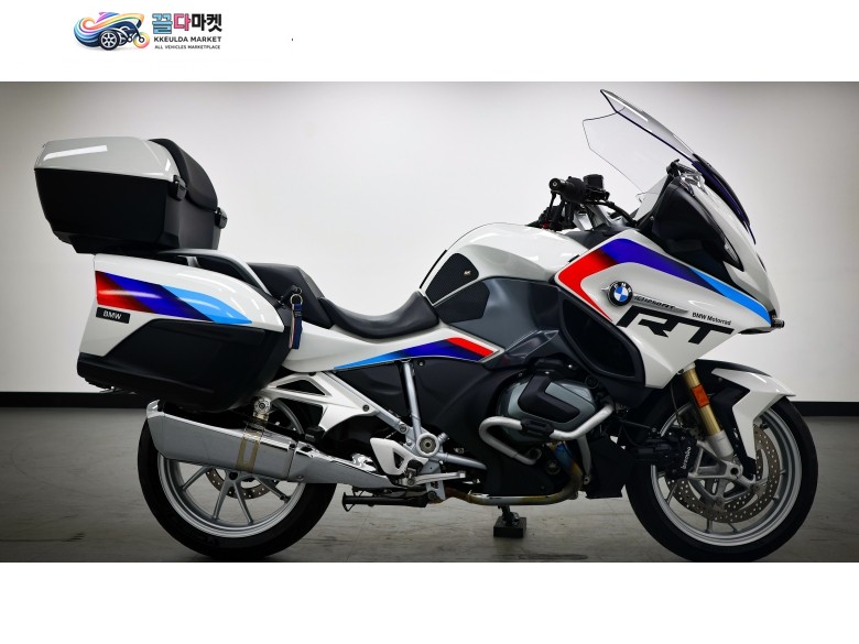[ 매버릭바이크 ] / 정품 탑박스 장착된 컨디션 최상급 BMW R1250RT 판매합니다.