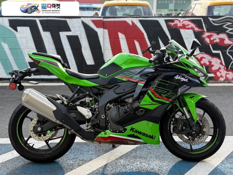2024년식 2825km 주행한 상태좋은 닌자 ZX4RR ABS 위탁매물 가와사키 부산점 SN바이크