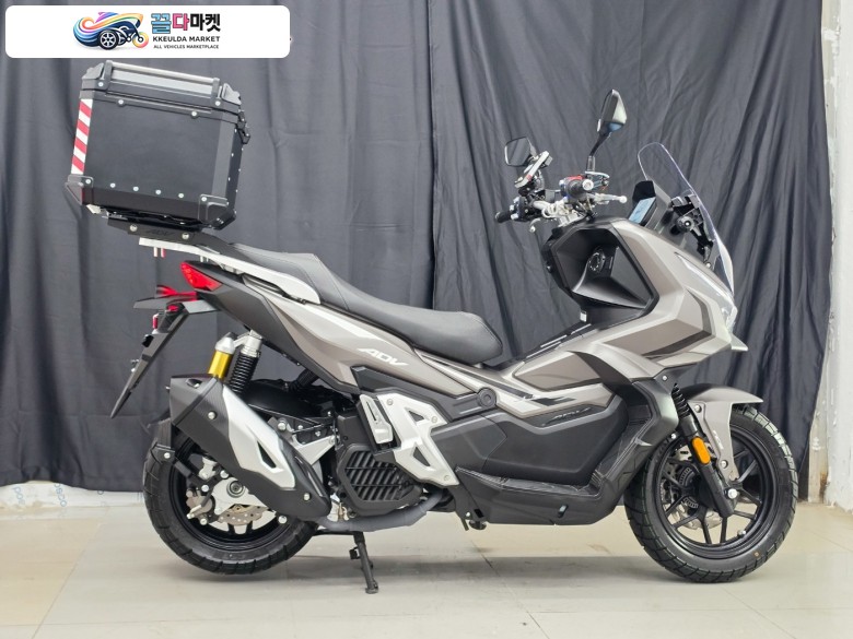 ADV125 한솜 2026년식 2565KM 신차급 최신형 1인신조 무사고 판매