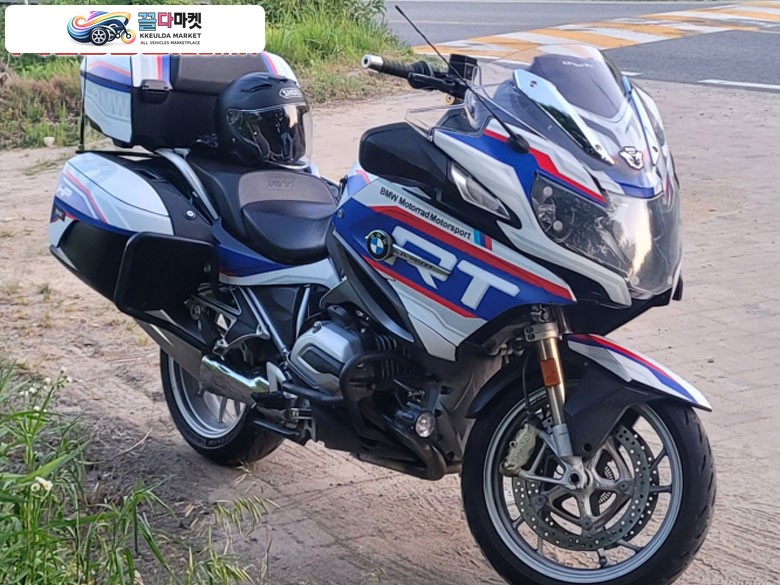 BMW 1200RT 18년식 판매 합니다.