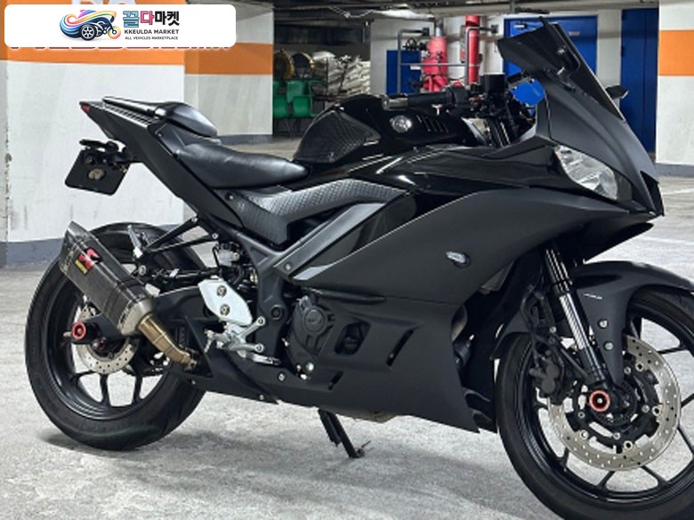 YZF-R3 24년식 블랙 17,xxx 아크라포빅 슬립온 장착 판매합니다!