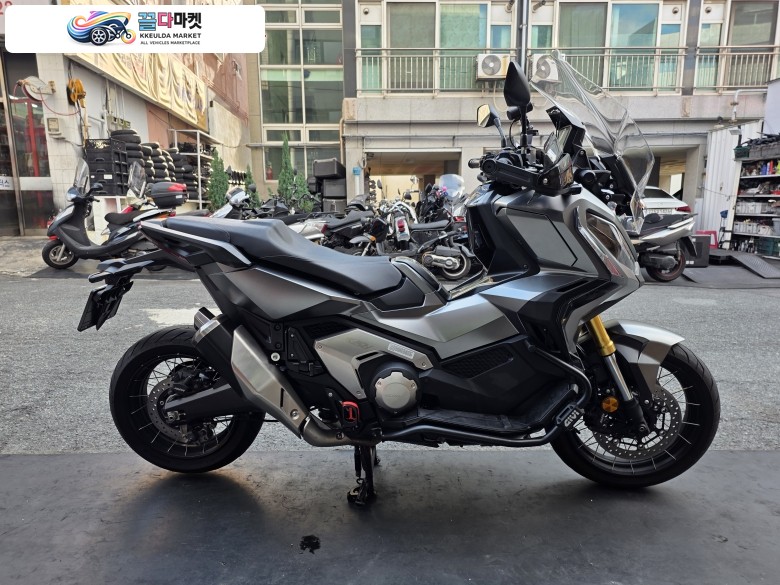 혼다 XADV750 23년식 판매합니다