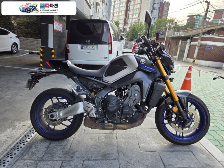 22년 mt09sp 17400 km팝니다.