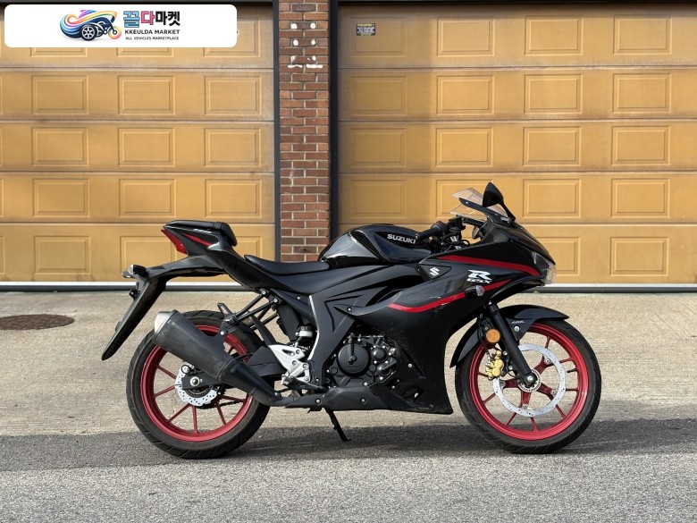 스즈키 GSX-R125 25년식 8200km 상태좋은 차량 판매합니다