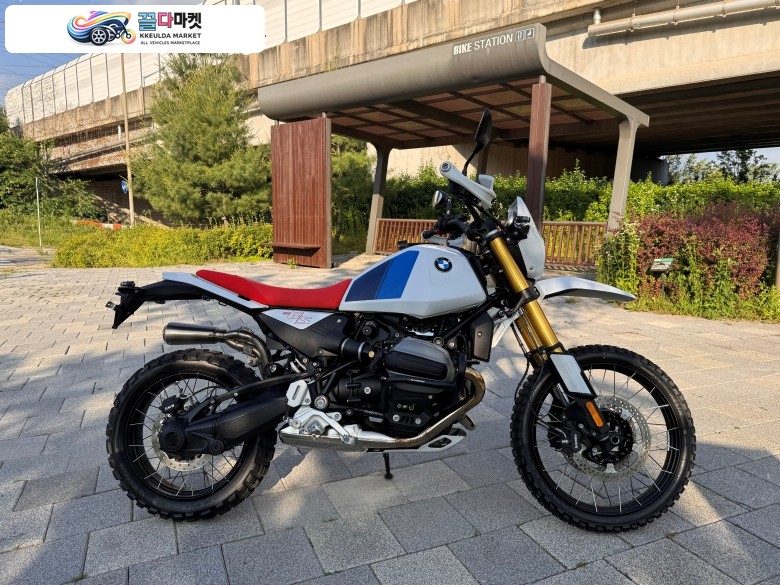 남양주 모토갤러리 bmw r12gs 2025년식 유닛게러지 머플러 구변 판매 합니다