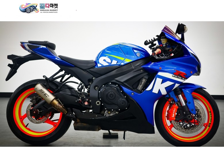 [ 매버릭바이크 ] / SC 머플러 장착된 스즈키 GSX-R600 판매합니다.
