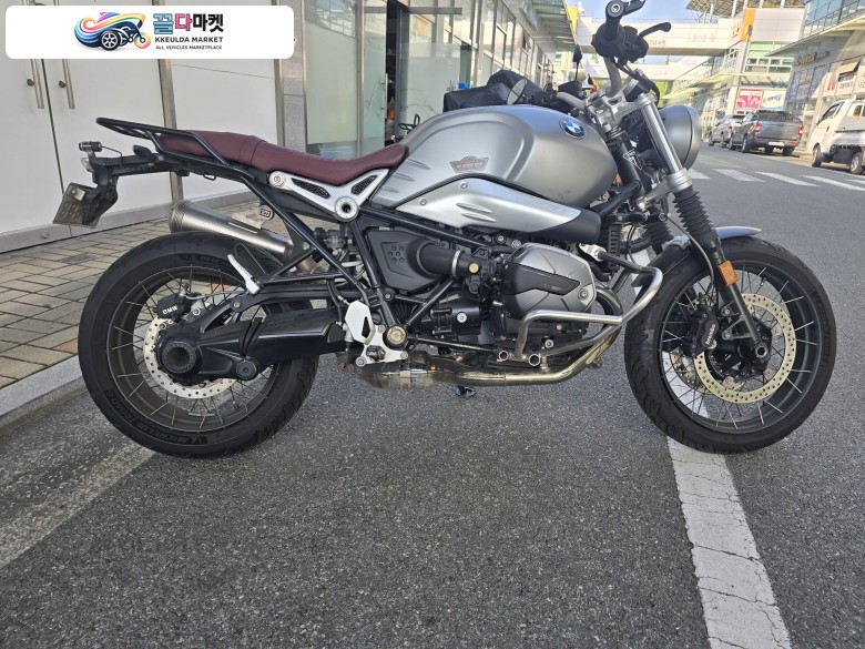 BMW R9T 스크램블러 23년 무사고 1인차주