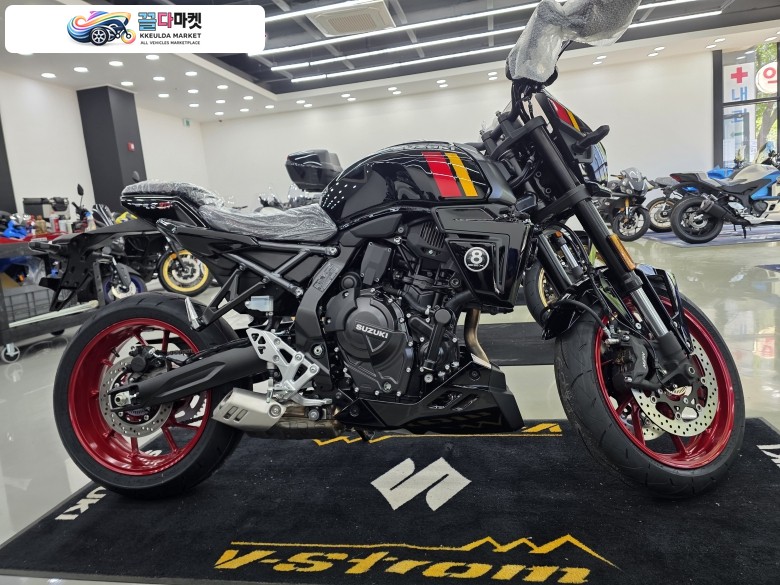 -진주신평오토바이-  -스즈키 GSX-8TT-   -2026년식 신차-