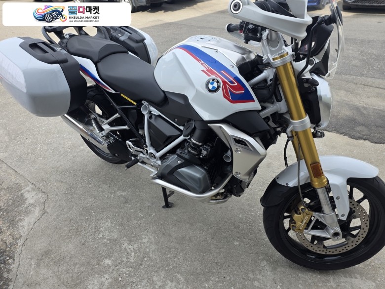 BMW R1250R 2021년식 팔아요~