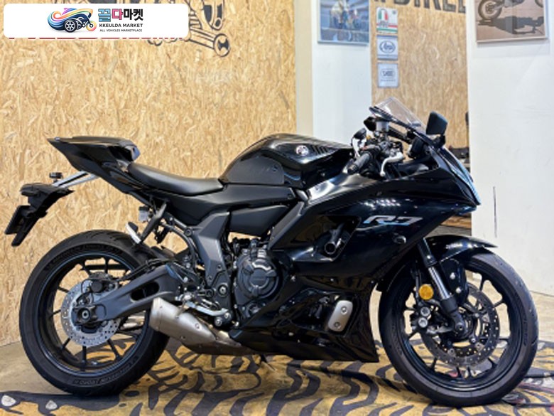 상태좋은 2022년식 야마하 YZF-R7 판매합니다 !