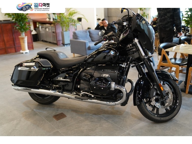 BMW R18 B 신차급 판매 합니다