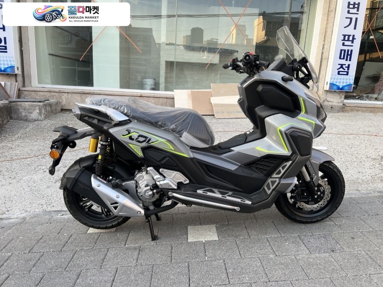 빅토리아 2023년식 XDV300 ABS 판매합니다