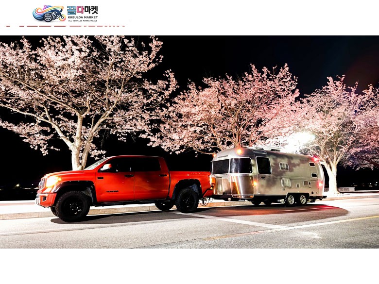 감성 캠핑의 끝판왕, 2007년형 에어스트림 판매합니다.