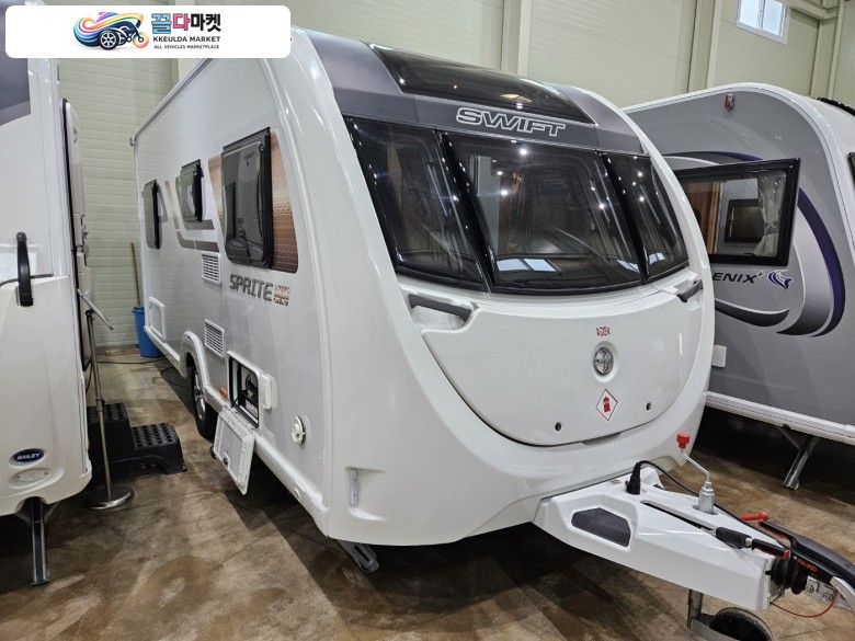 990만원상당 프로모션 스위프트 스프라이트 알파인4(SWIFT Sprite Alpine4) 2022Y 즉시출고가능 카라반센터