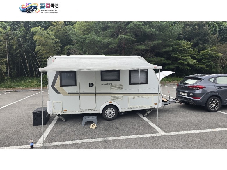 바인스버그 카라원 390QD 판매합니다.