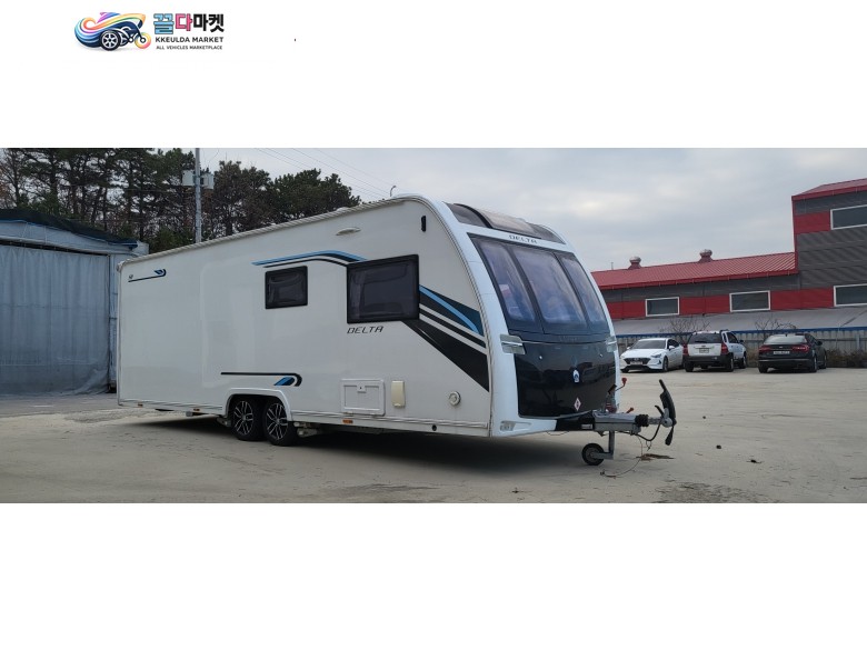 고급 카라반 팝니다 (SUMMIT 루나 델타 RI)