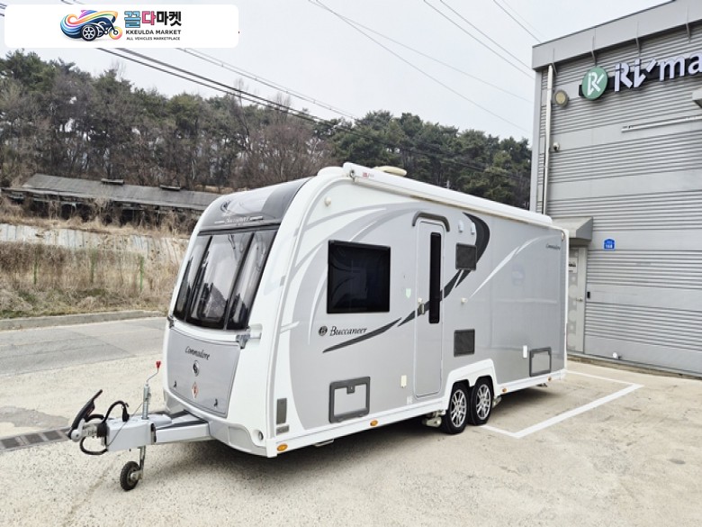 2018 부카니어 코모도 캠핑트레일러판매