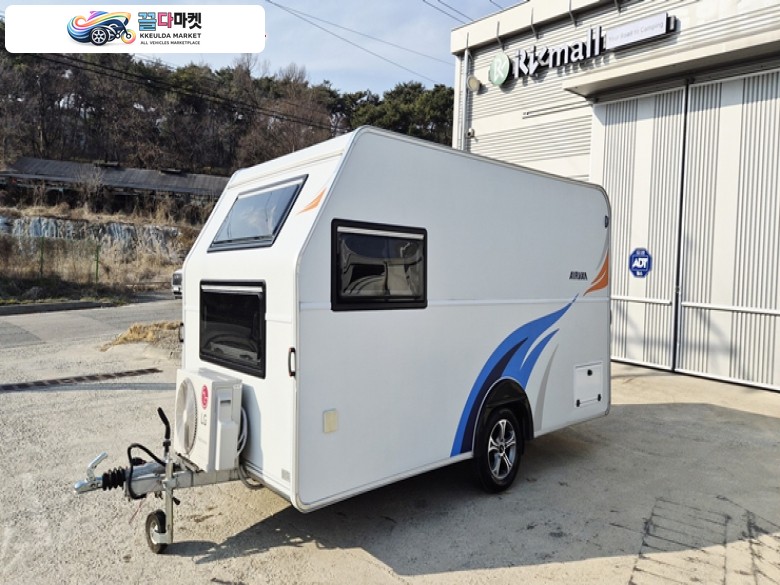 2022년 에어밴 2042 정박용 캠핑트레일러판매