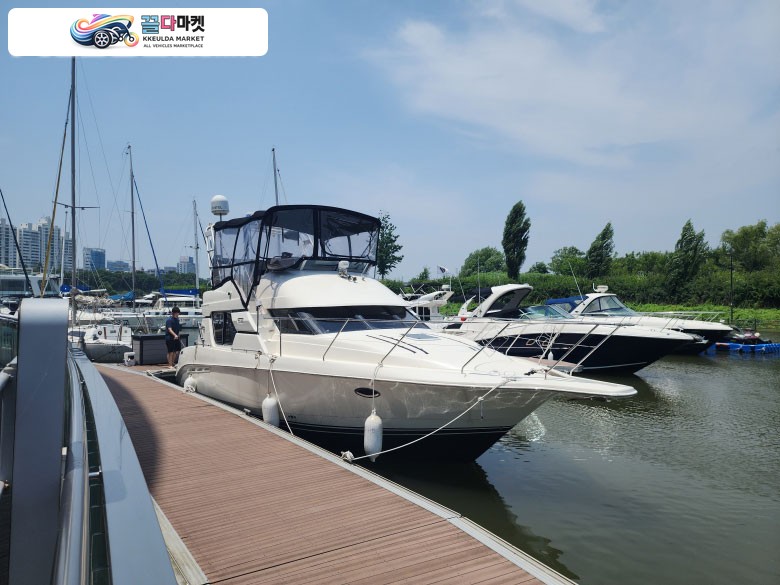 (급매)올해가격인하 실버톤 35 cedan cruise모델 플라이 브릿지 