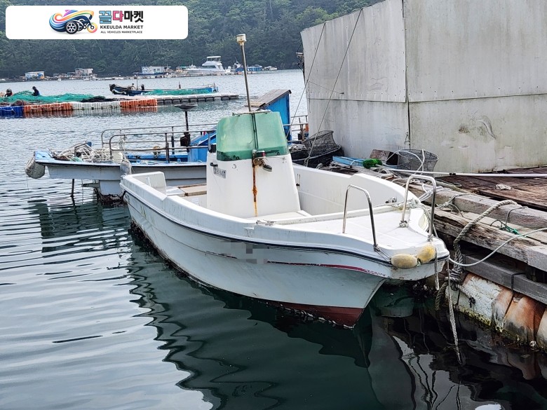 22피트 레저선(레저등록/엔진은 별도관리) 판매합니다..